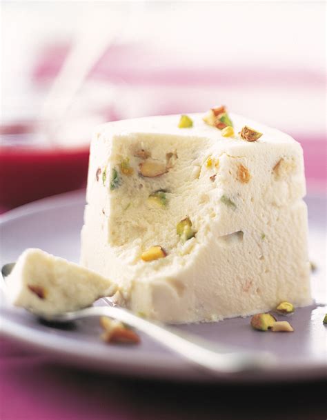 Nougat glacé aux fruits secs pour 4 personnes