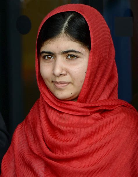 In malala yousafzai's 23 years, she's won the nobel peace prize. Malala Yousafzai - Sa bio et toute son actualité - Elle