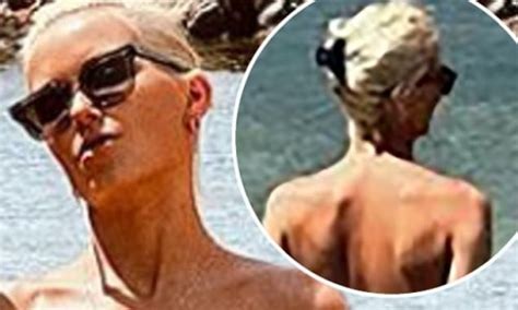 Olivia Bentley Poses Topless For Sizzling Snaps With Her Made In Chelsea Co Stars While Filming