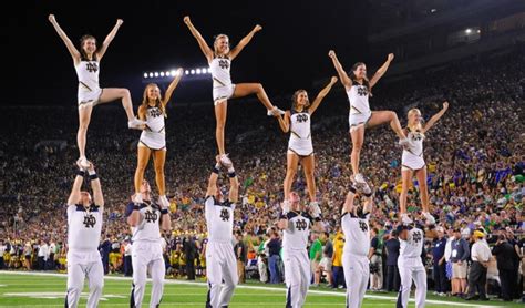 Cheerleading Notre Dame Day 2018