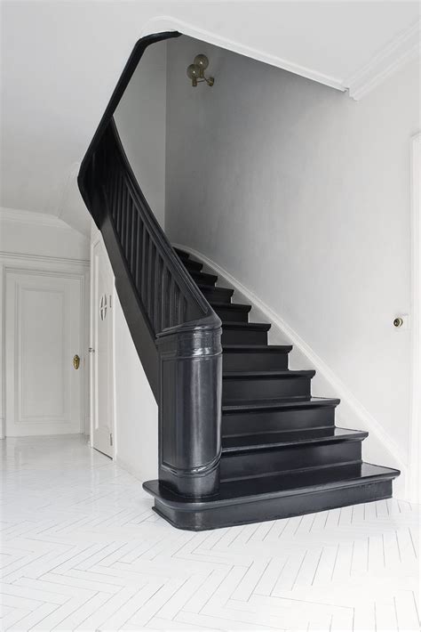 Escalier Noir Et Bois Moderne En Quelques Designs Splendides