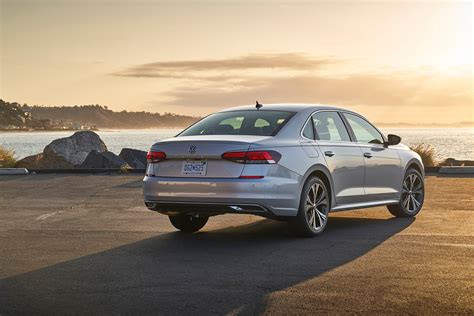 2020 Volkswagen Passat Prices Reviews And Pictures Edmunds