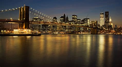 Brooklyn Bridge With Manhattan Skyline Foto And Bild North America