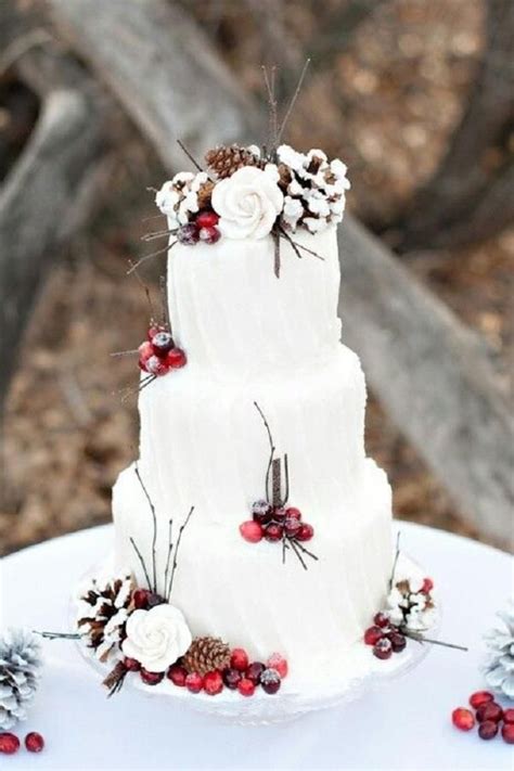 35 Fabulous Winter Wedding Cakes We Love Hochzeitstorte Torte Hochzeit Winter Hochzeit Ideen