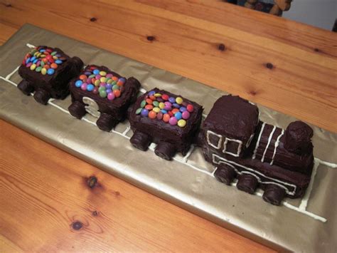 Chocolate Train Cake Train Cake Amazing Cakes Party Cakes