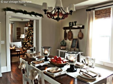 vintage home love Christmas Table Decor Ideas