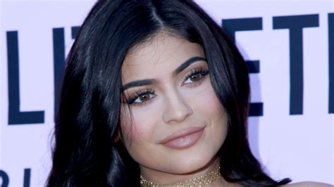This Is The Lip Filler Kylie Jenner Swears By
