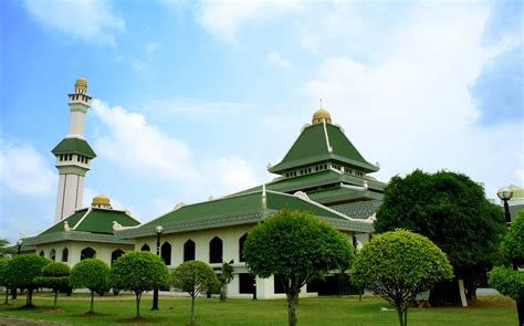 Persiaran tasik kompleks pkns shah alam, g, seksyen 14, shah alam 40000 malaysia. POTO Travel & Tours: Gambar Masjid Yang Indah di Malaysia!