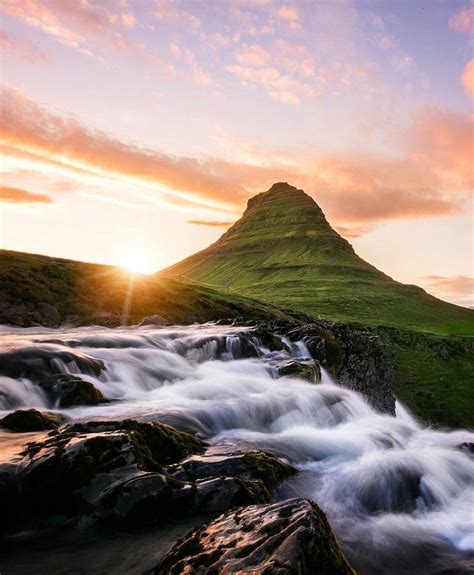 The Midnight Sun In Iceland Is A Pretty Special Phenomenon The Sun