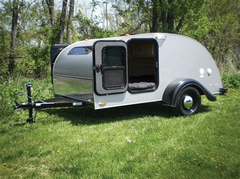 Best Compact Travel Trailers