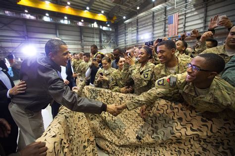 Obama Makes Surprise Trip To Afghanistan The New York Times
