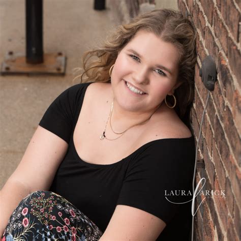 Spring Senior Pictures Laura Arick Photography