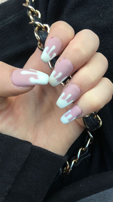 Feb 08, 2019 · kylie jenner and travis scott have come a long way since first sparking dating rumors in april 2017. Kylie inspired nails | Nails, Kylie jenner nails, Acrylic ...