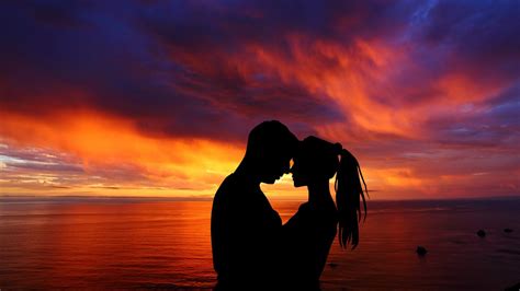 Couple 4k Wallpaper Romantic Silhouette Sunset Seascape Together
