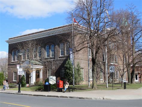 Édifice de l'ancien hôtel de ville de Longueuil - Répertoire du patrimoine culturel du Québec