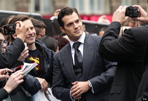 Henry Cavill Is The Worst Ever Dubbed Lucky Guy A Star News And Gallery