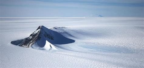 معلومات عن القطب الجنوبي سطور