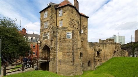 Castle Keep In Newcastle Upon Tyne England Expedia