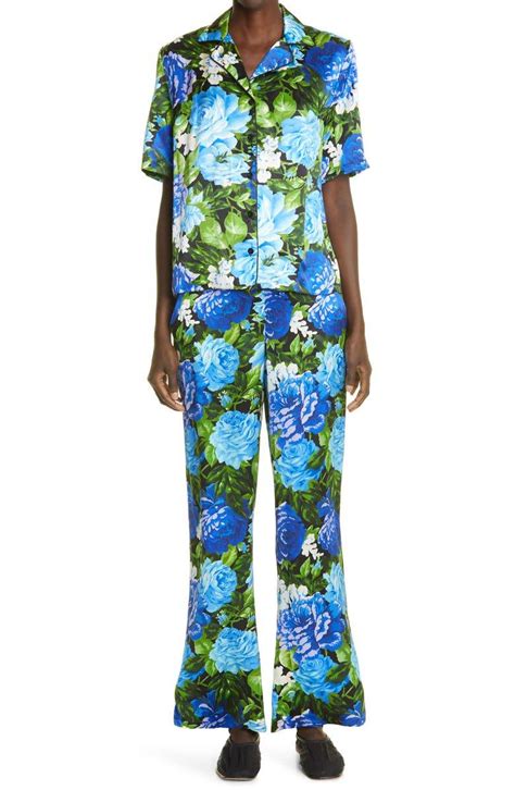 The 29 Best Silk Pajamas To Up Your Sleepwear Game In 2022 Who What Wear