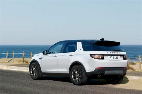 Land Rover Discovery Sport Landmark Edition Rear Quarter 2019 Autobics