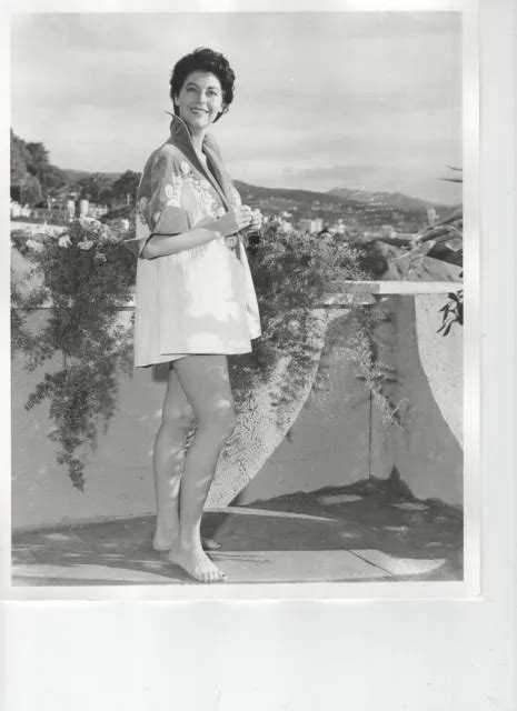 Ava Gardner Leggy Barefoot On Patio Rare Photo £4637 Picclick Uk