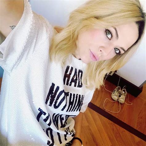 All you need to know about laura chiatti, complete with news, pictures, articles, and videos. Laura Chiatti, rissa social per la foto del nipote: "Poi ...
