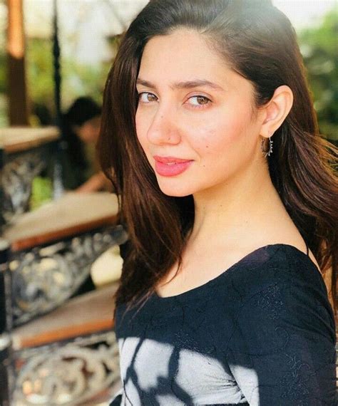Pin By Ami On Gorgeous Mahira Khan Mahira Khan Pakistani Actress