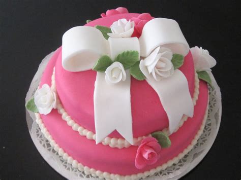 Variations include cupcakes, cake pops, pastries, and tarts. Cakes by Laurel: Girls Birthday Cakes