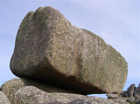 Filelogan Rock Treen Closeup Wikimedia Commons