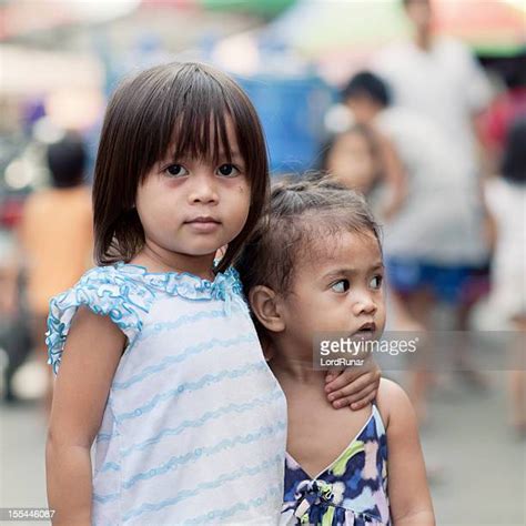 Filipino Pre Teen Girl Fotografías E Imágenes De Stock Getty Images