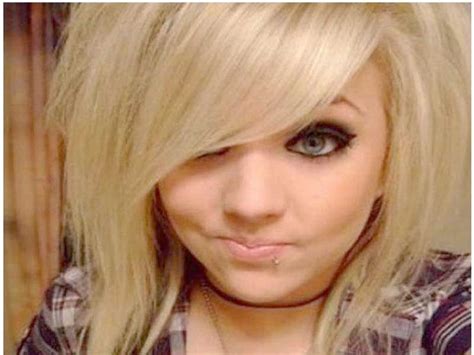Blonde Emo Hairstyles That Are Highly Recommended To Try Blonde Emo Hairstyles That Are Highly