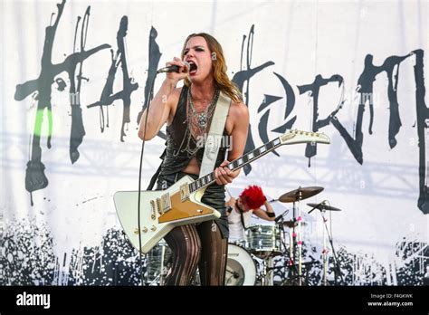 Halestorm Band Hi Res Stock Photography And Images Alamy