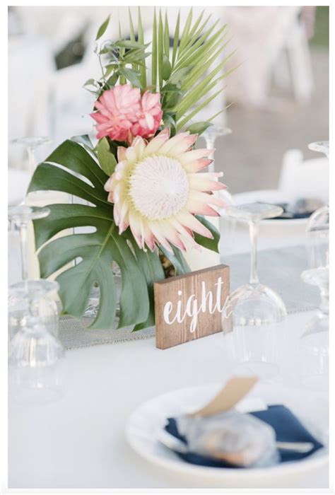 Simple Yet Elegant Tropical Wedding Floral Centerpieces Tropical
