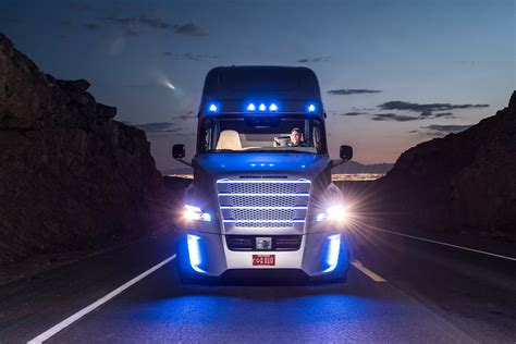 Las luces LED también se suben al camión Maquinac