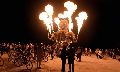 Burning Man Lights Up The Nevada Desert World Dawncom
