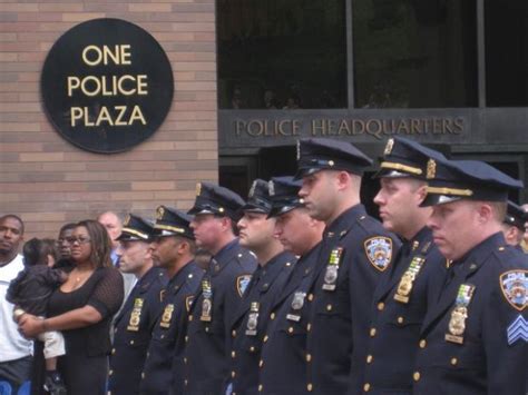Detective Slain By Fellow Officer Awarded Nypd S Highest Honor At Medal Ceremony Manhattan