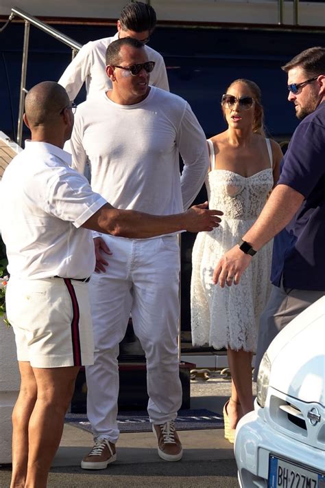 Jennifer Lopez And Alex Rodriguez On Their Luxury Yacht In Capri 0807