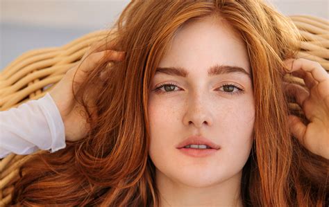 Jia Lissa Model Women Face Looking At Viewer Redhead Russian