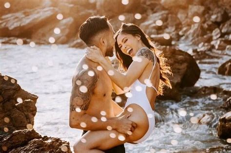 sexy couples boudoir photos 14 roses and rings weddings fashion lifestyle diy