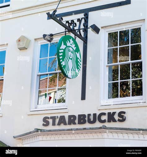 Signes De Starbucks Banque De Photographies Et Dimages à Haute