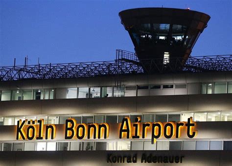 Günstig Parken am Flughafen Köln/Bonn: Tipps für die Anreise