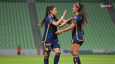 Jacqueline Ovalle Acecha A Katty Mart Nez Como M Xima Goleadora En