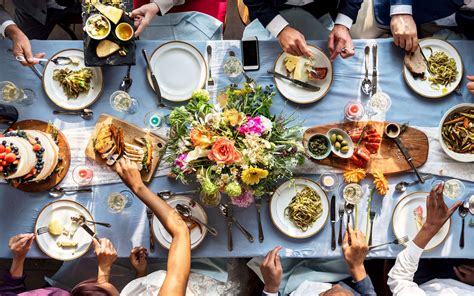 Aerial View Of A Bridal Party Dining Table Id 101055