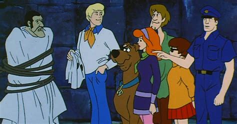 zoinks 10 of the spookiest episodes of scooby doo where are you