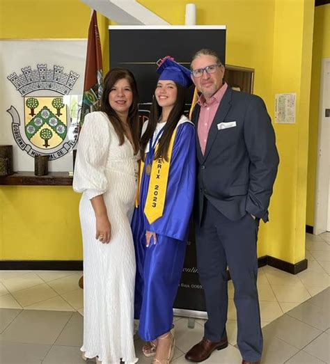 Camila Rubí Narváez García Se Destaca En Su Graduación