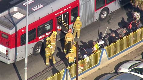 2 Metro Buses Crash In Pico Union Area No Major Injuries Lafd Says