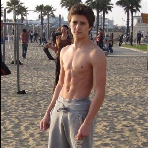 Who Is Billy Unger His Age Height Does He Have A Girlfriend Or Is He