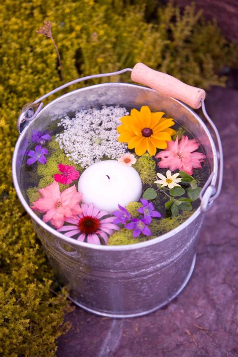 Try pressing your favorite flowers and framing them. 27 Best Creative Flower Decoration Ideas and Designs for 2020