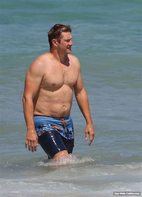 Shane Watson Shirtless And Sexy Beach Photos Gay Male Celebs The Best