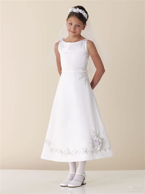 Most importantly, when choosing a dress for the junior bridesmaid, do be cognizant of her age. WhiteAzalea Junior Dresses: Tips for Pick Cheap Junior ...